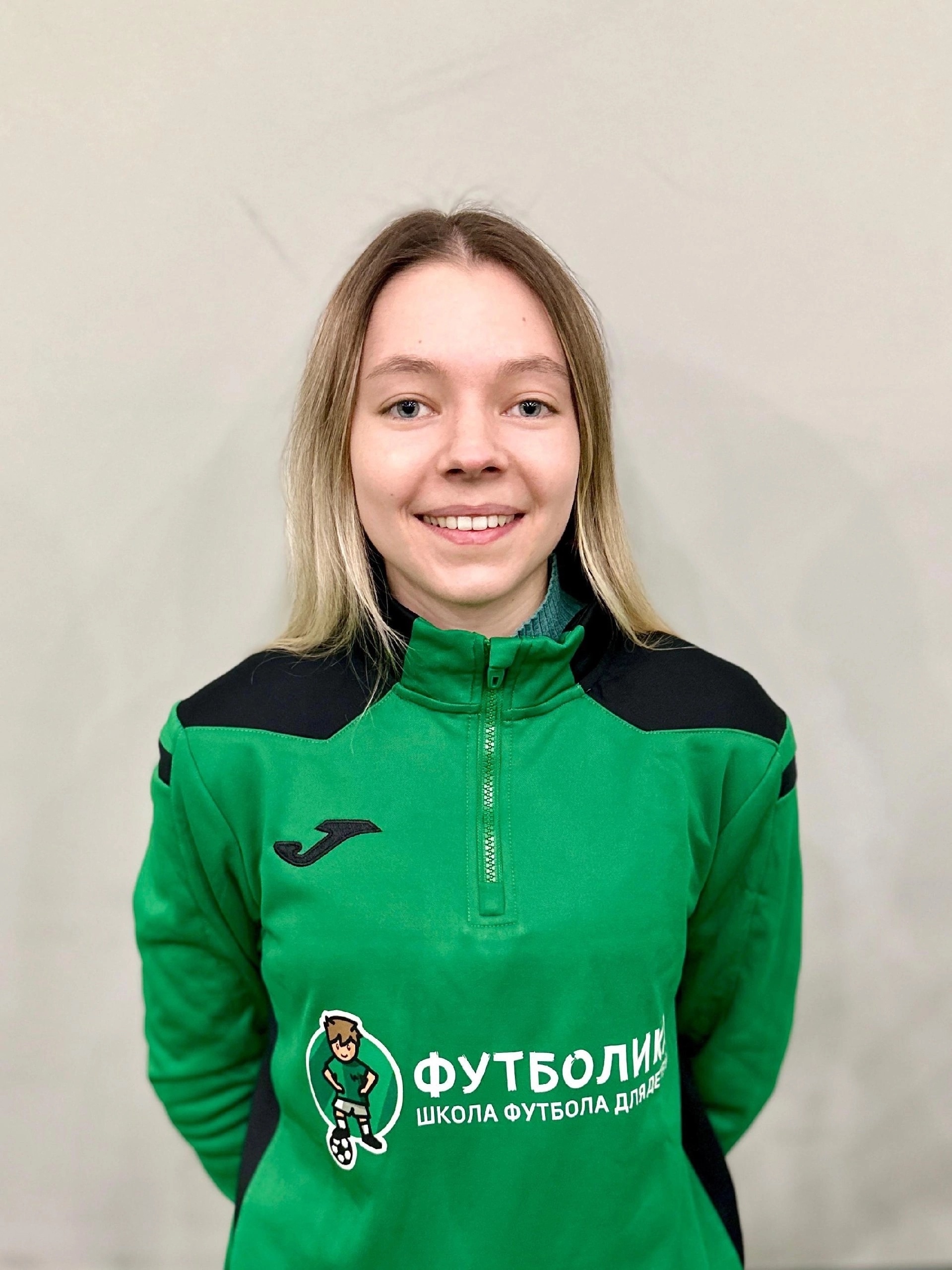 тренер футболики Моисеева Екатерина