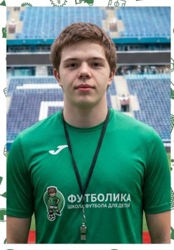 тренер футболики Садыков Савва