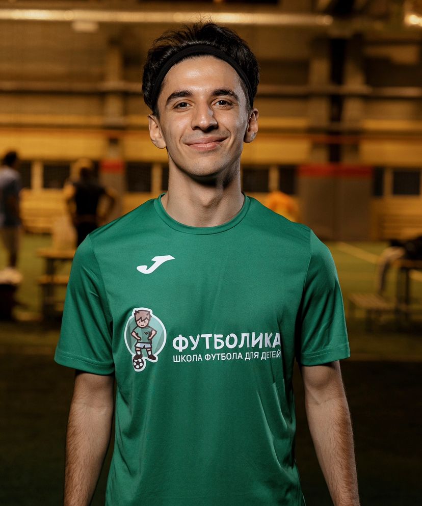 тренер футболики Шыхалиев Роял